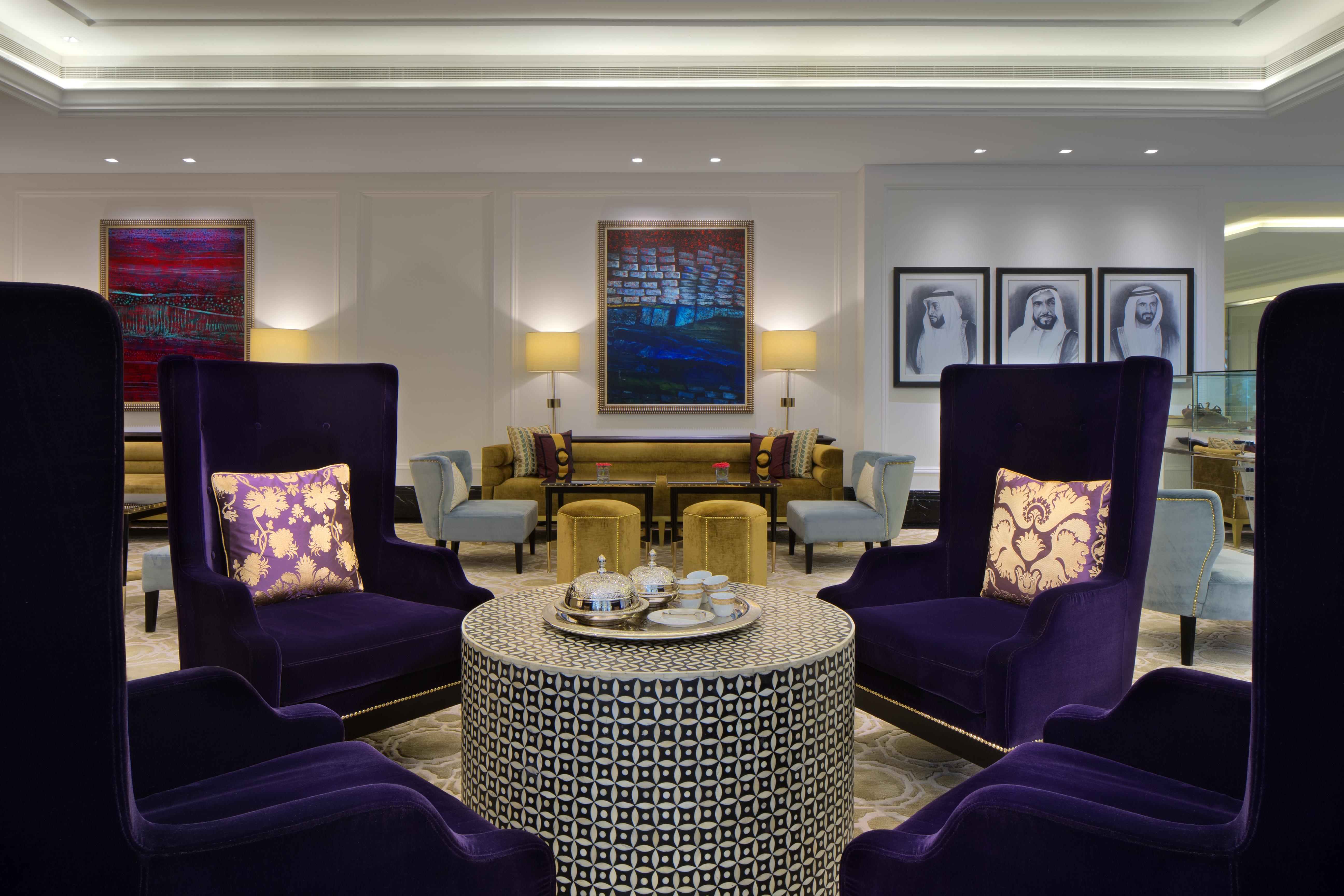 فندق تاج دبي المظهر الخارجي الصورة The lounge at the airport