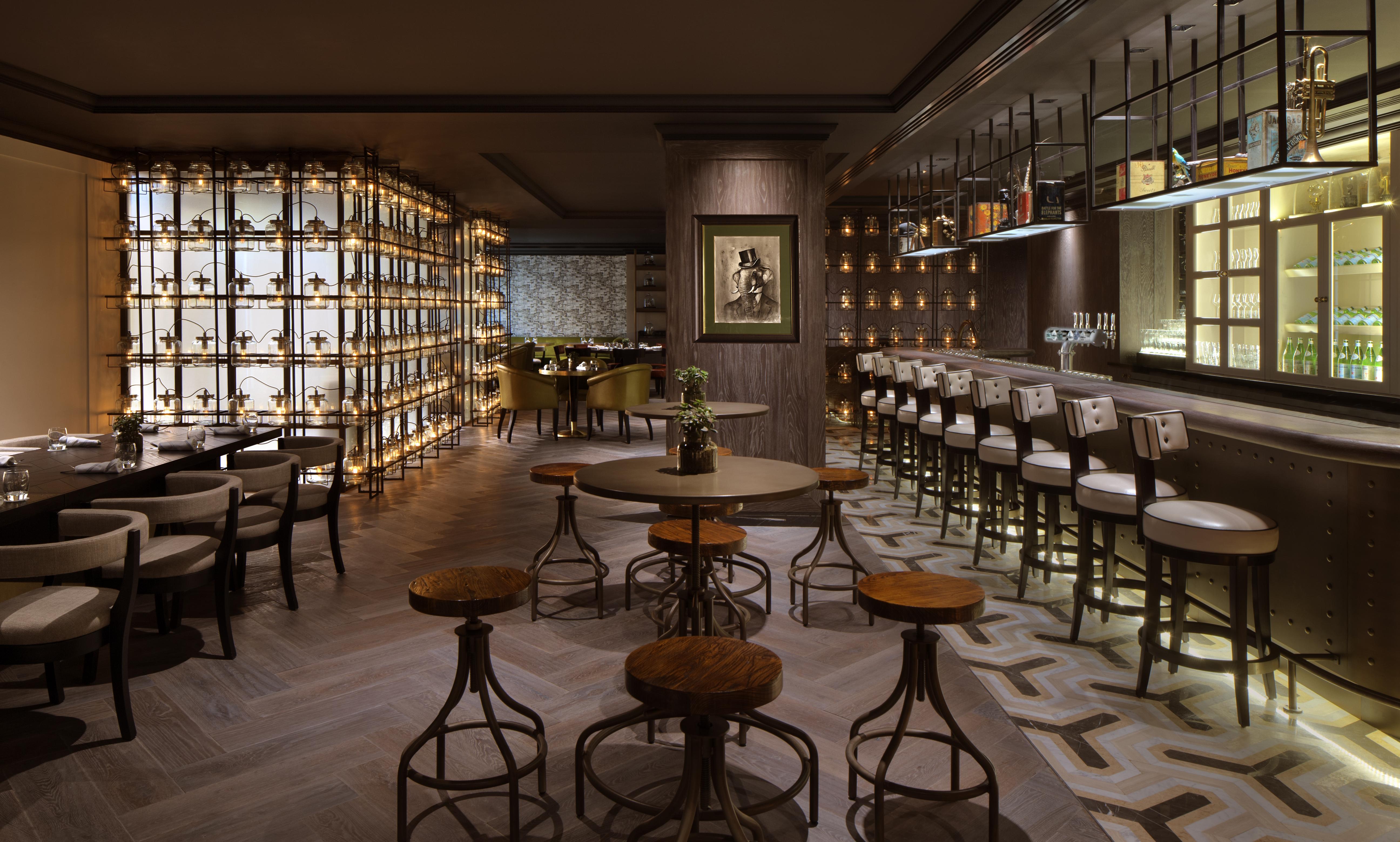 فندق تاج دبي المظهر الخارجي الصورة The interior of the bar