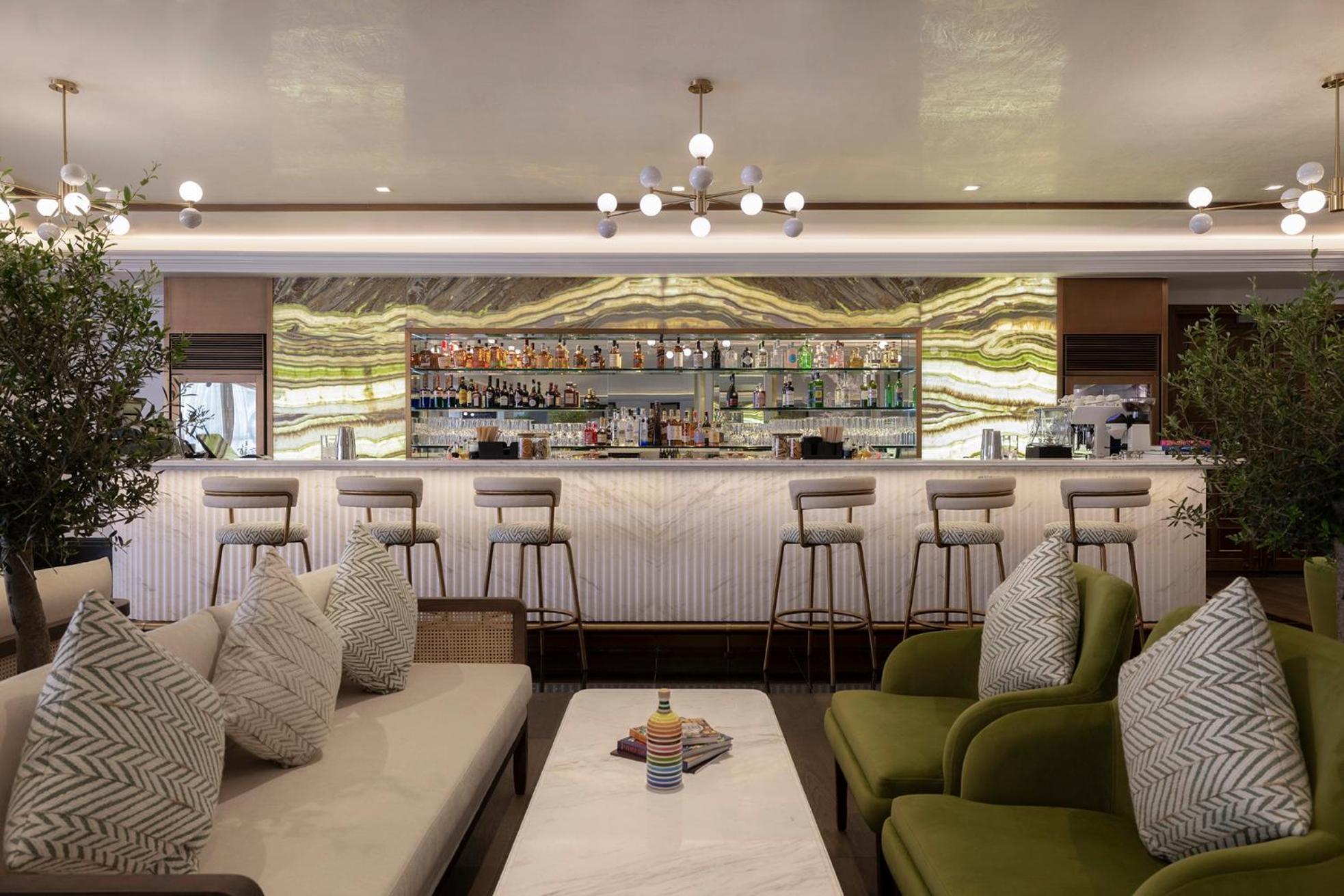 فندق تاج دبي المظهر الخارجي الصورة The bar at the lounge