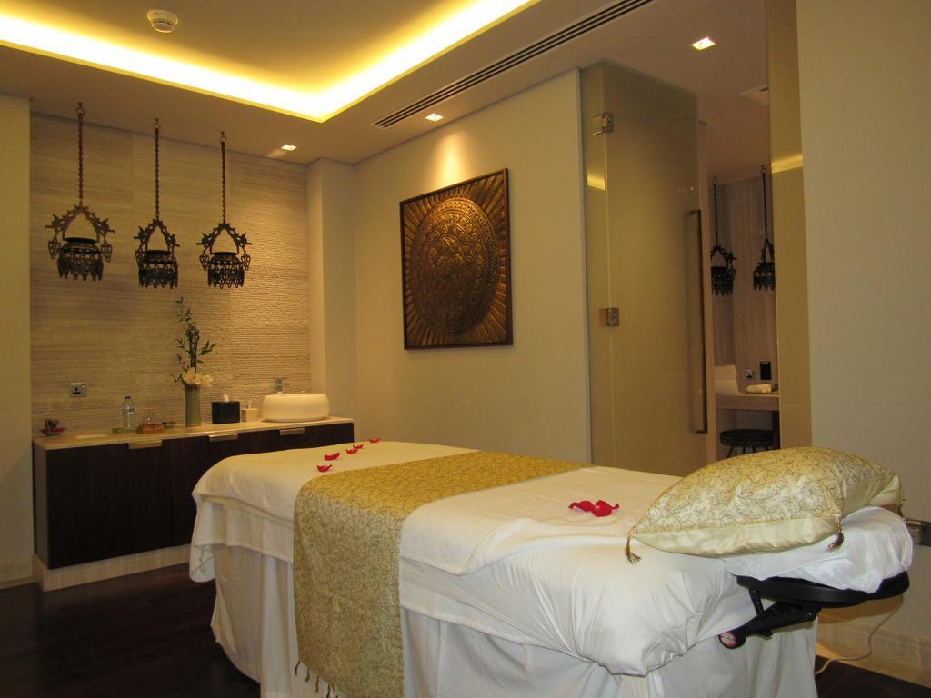 فندق تاج دبي المظهر الخارجي الصورة A massage bed